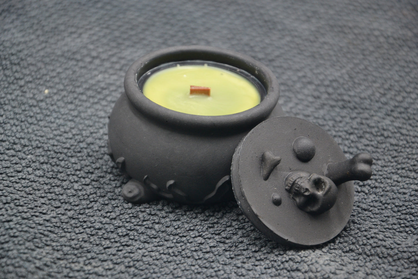 Boszorkány üst gyertya