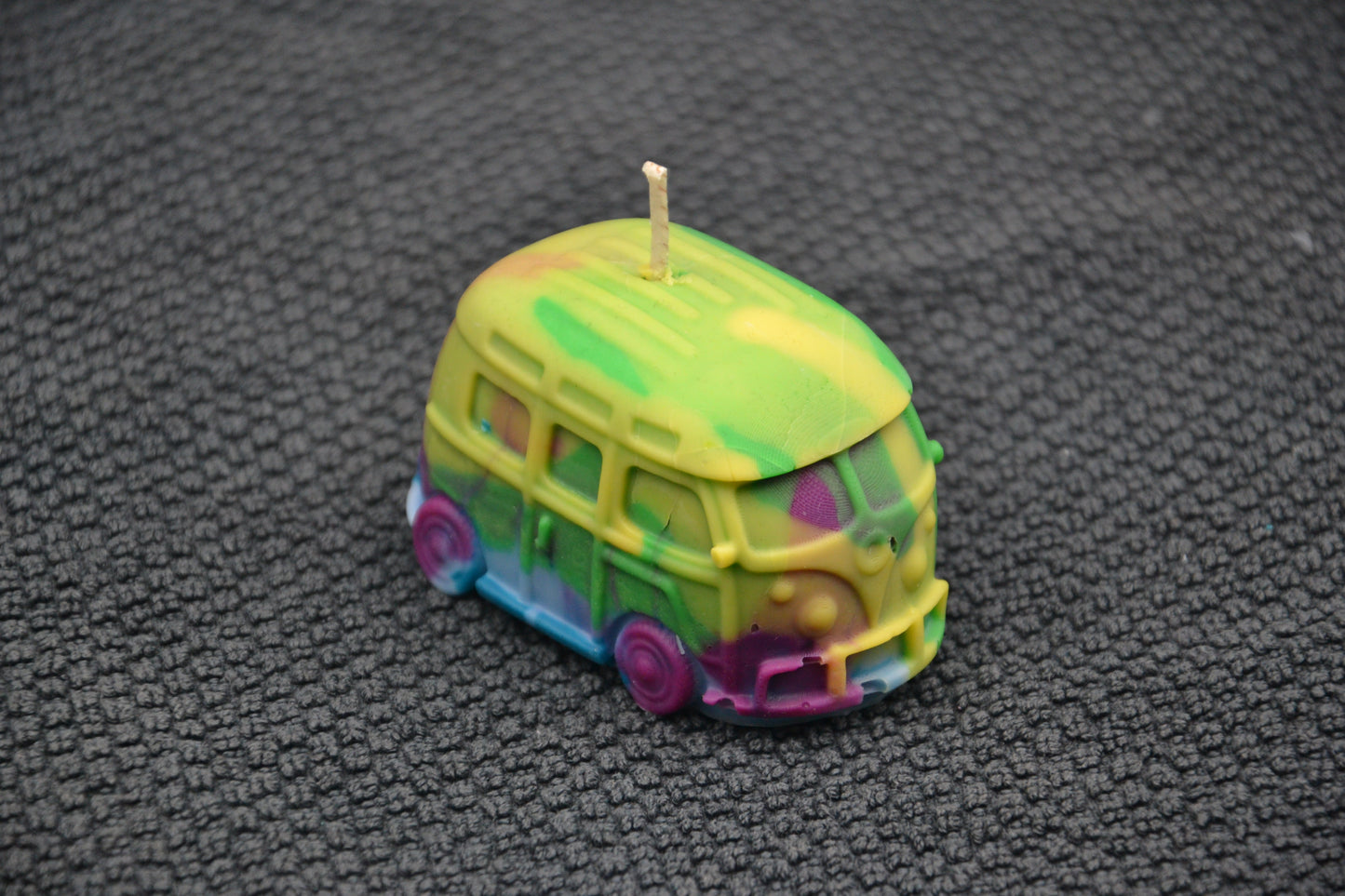 Hippi furgon gyertya