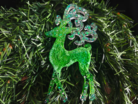 Erdei varázs epoxi karácsonyfadíszek (zöld-ezüst)